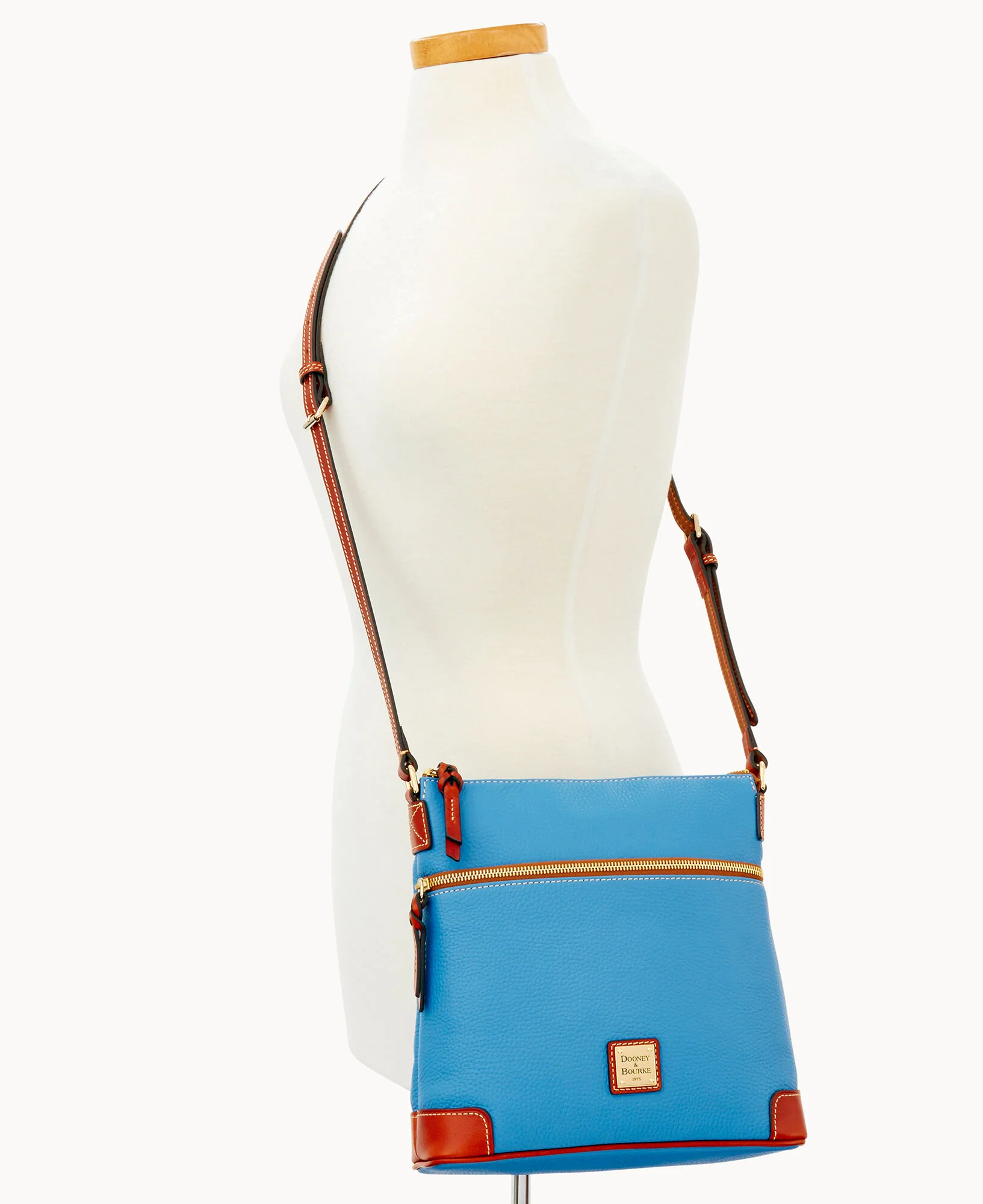 Pebble Grain Crossbody - Image 102
