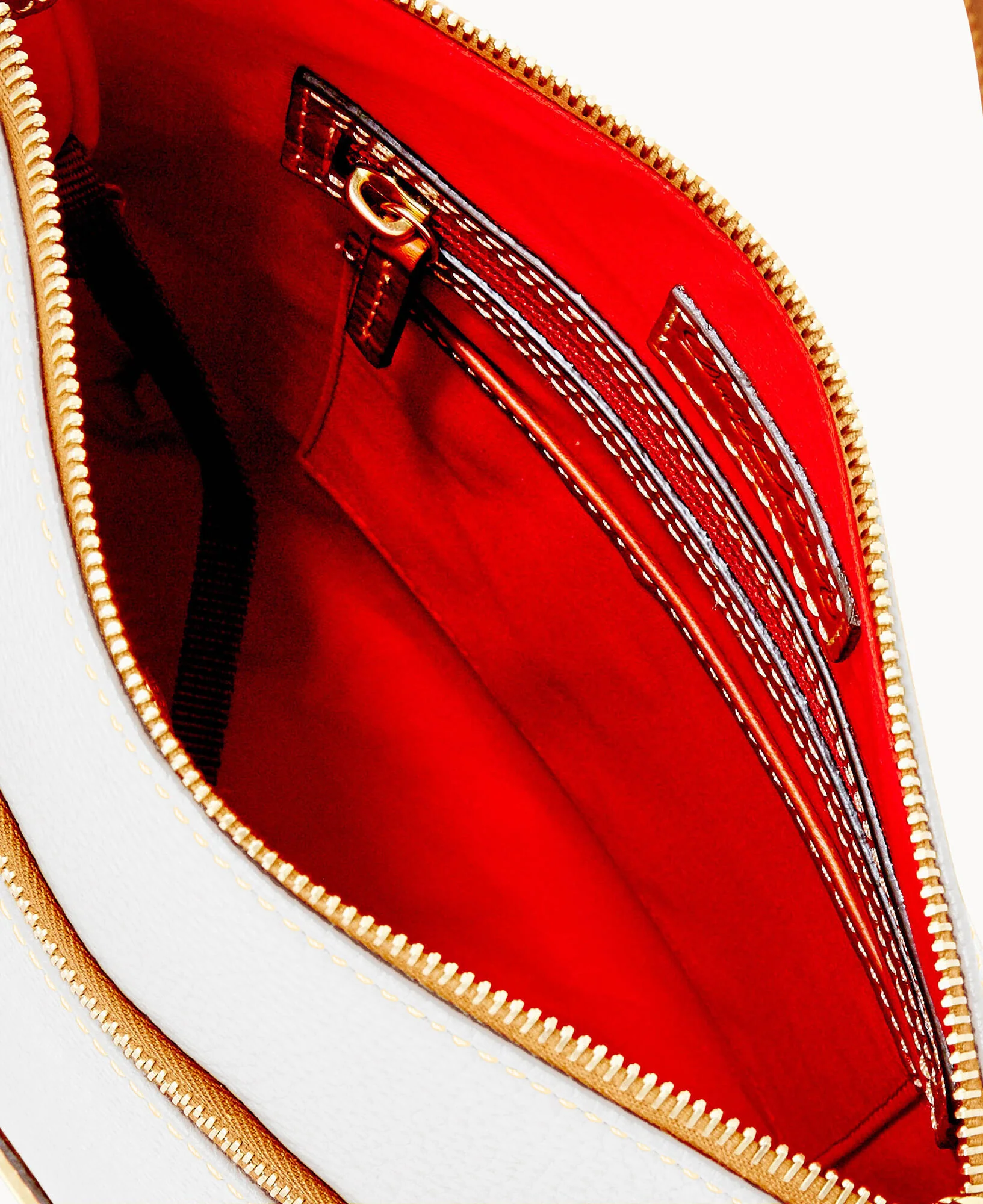 Pebble Grain Crossbody - Image 110