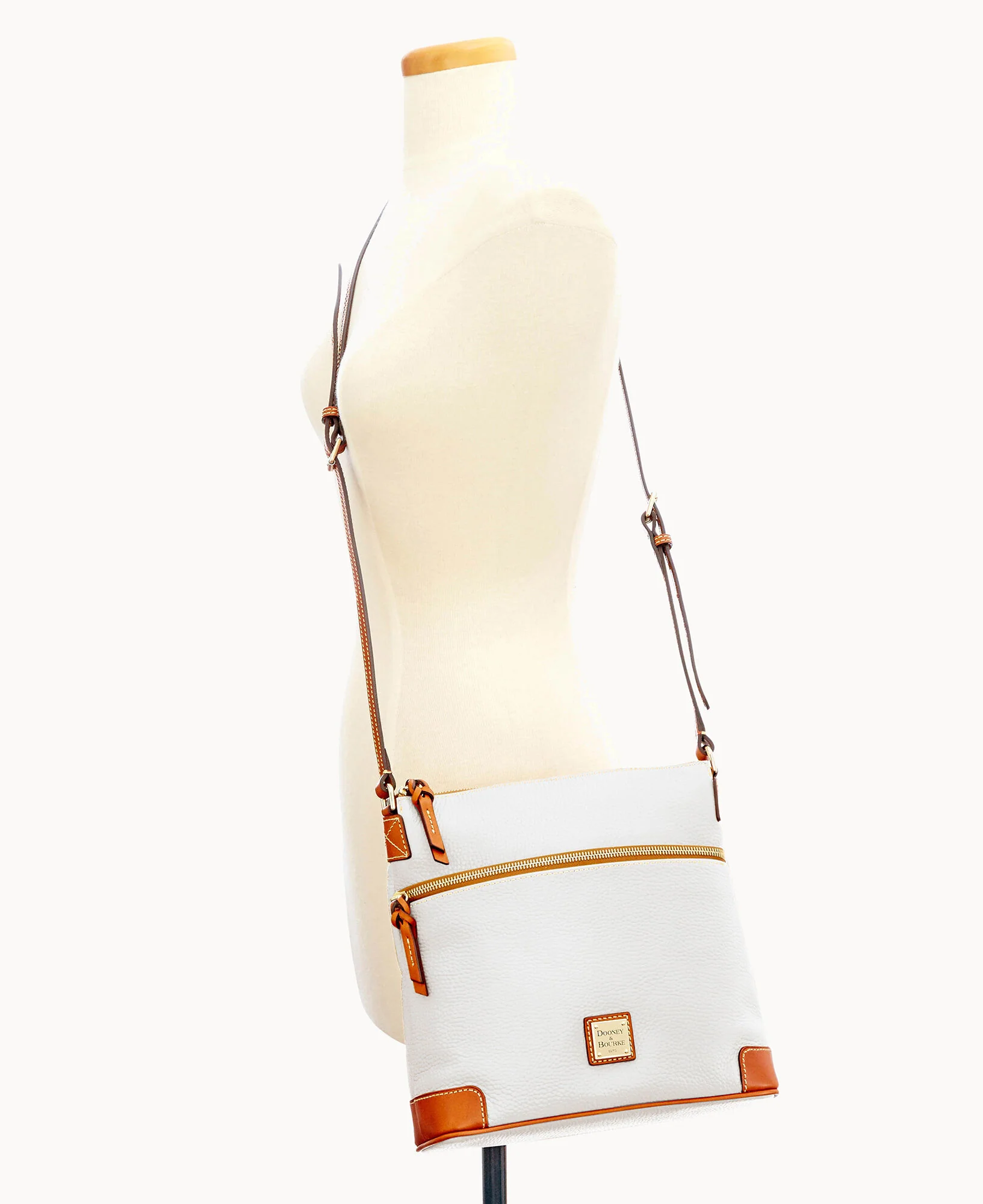 Pebble Grain Crossbody - Image 112