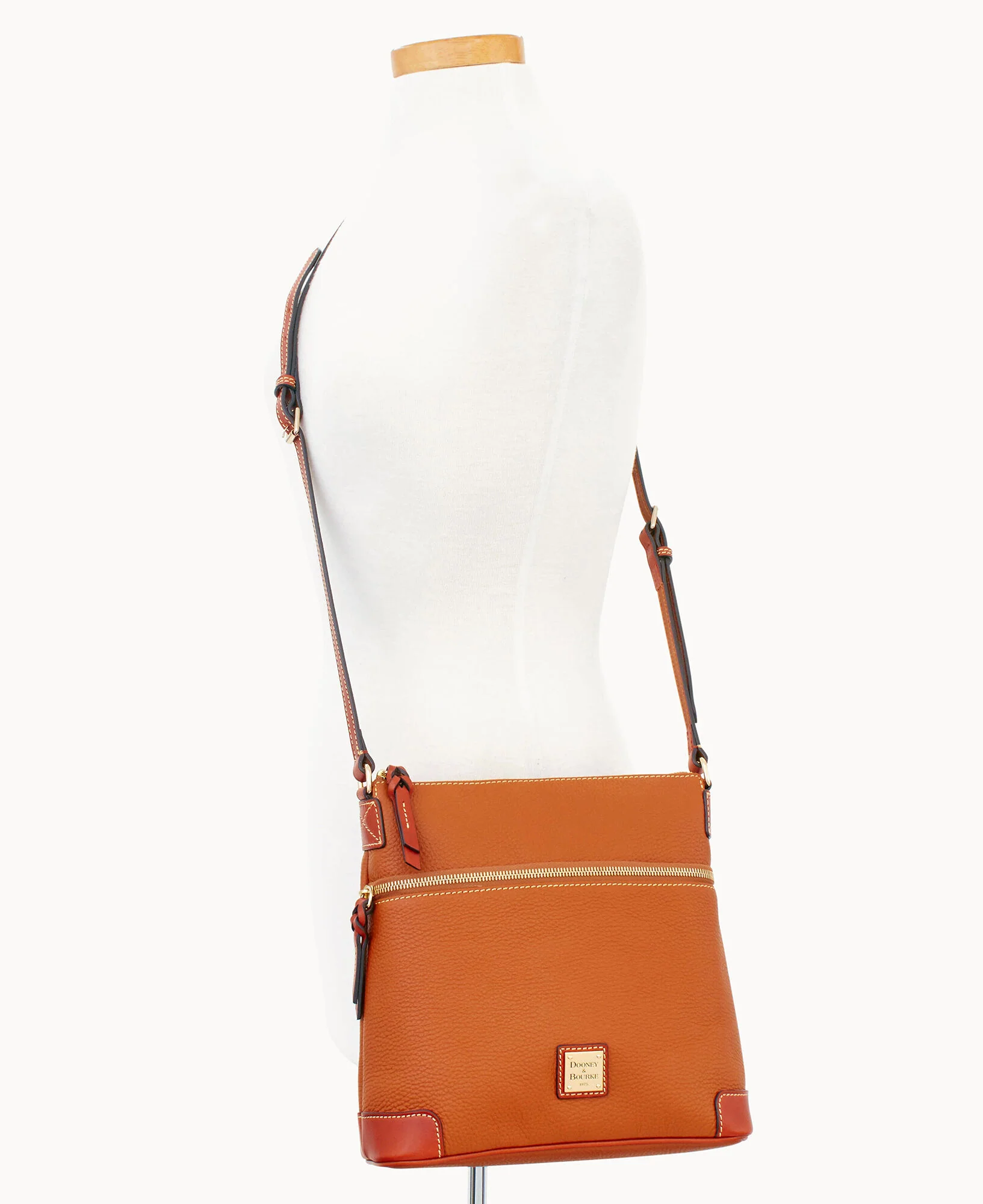 Pebble Grain Crossbody - Image 30