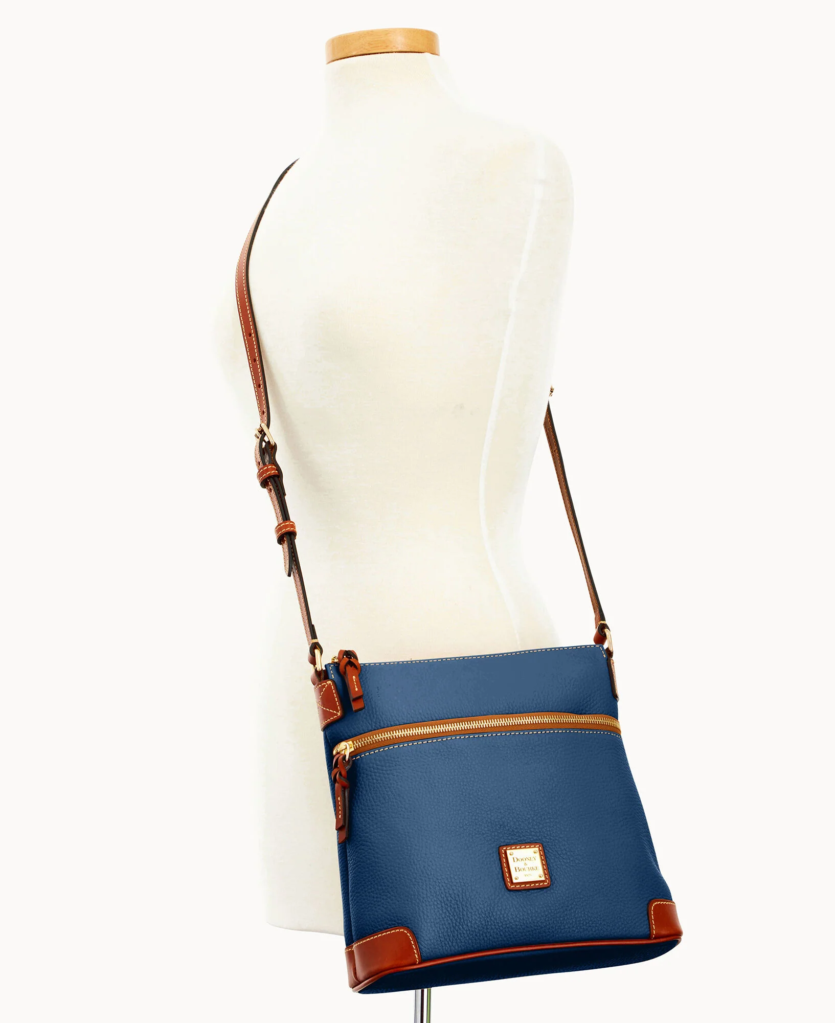 Pebble Grain Crossbody - Image 60