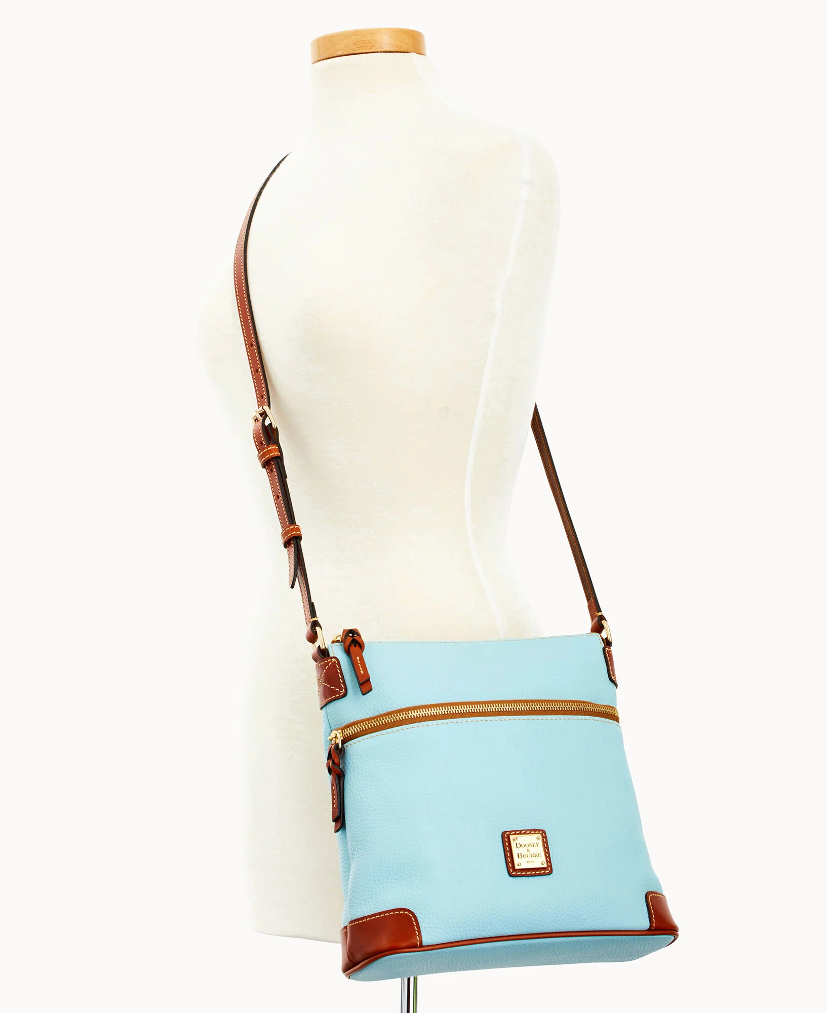 Pebble Grain Crossbody - Image 70