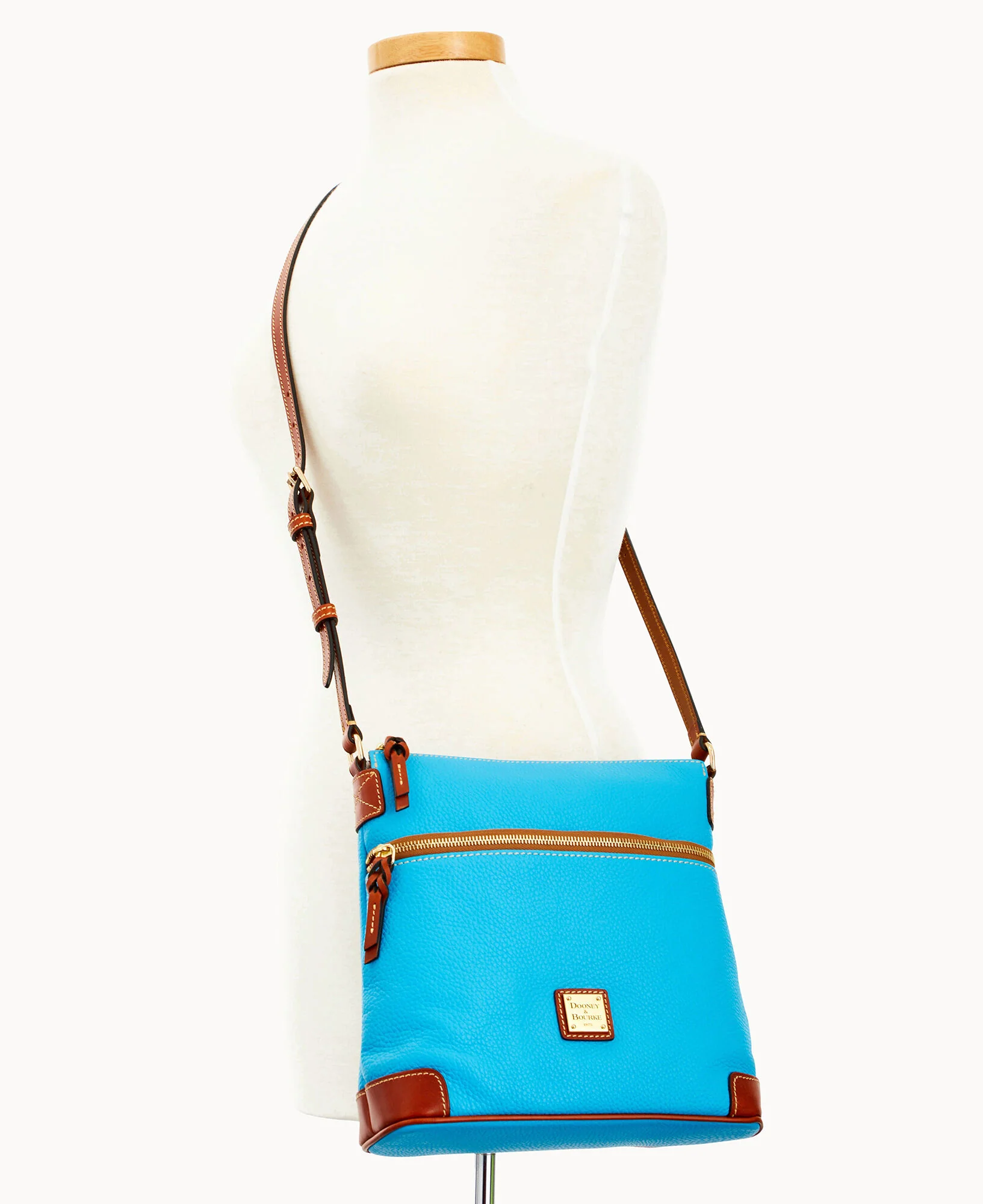 Pebble Grain Crossbody - Image 80