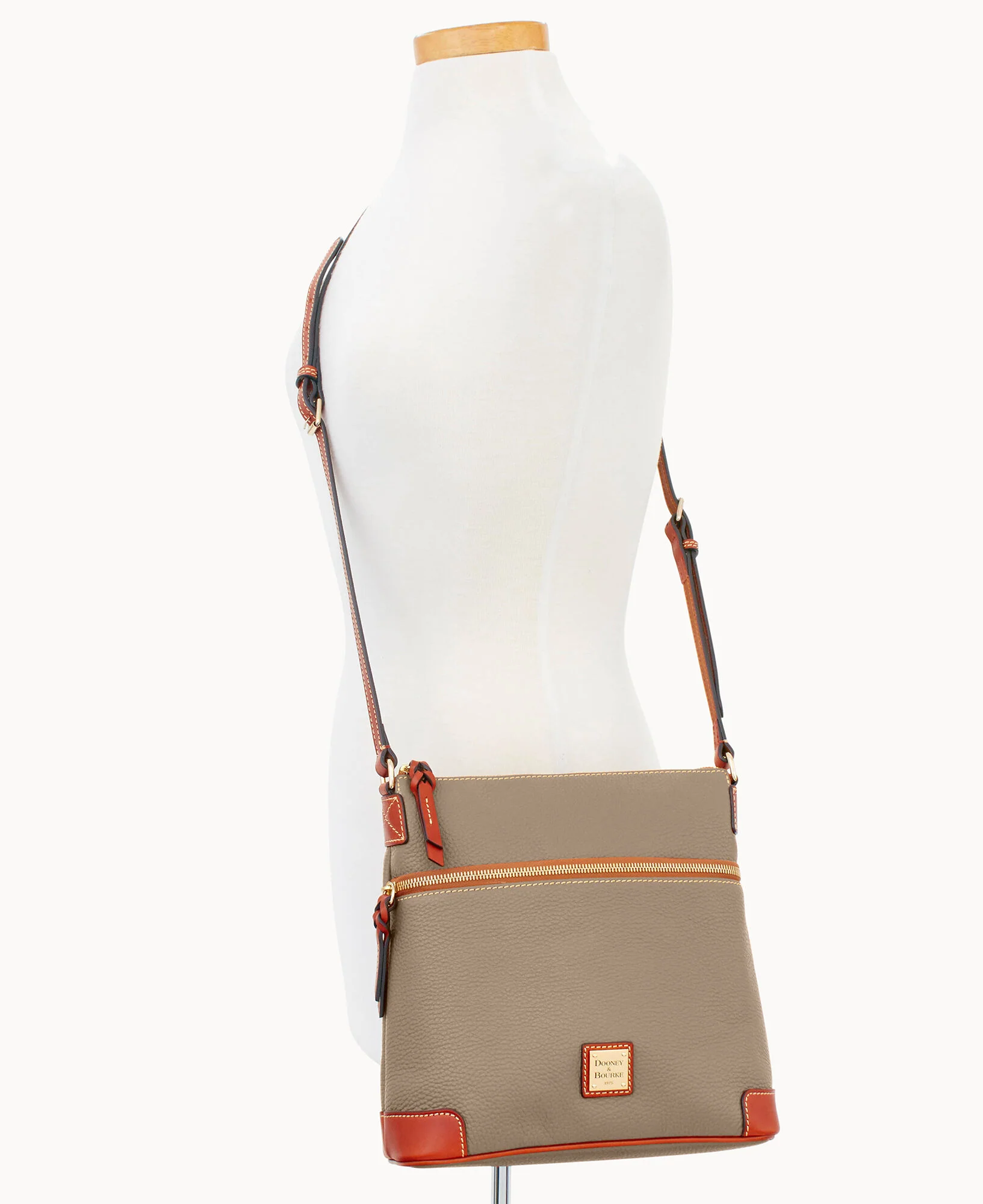 Pebble Grain Crossbody - Image 98