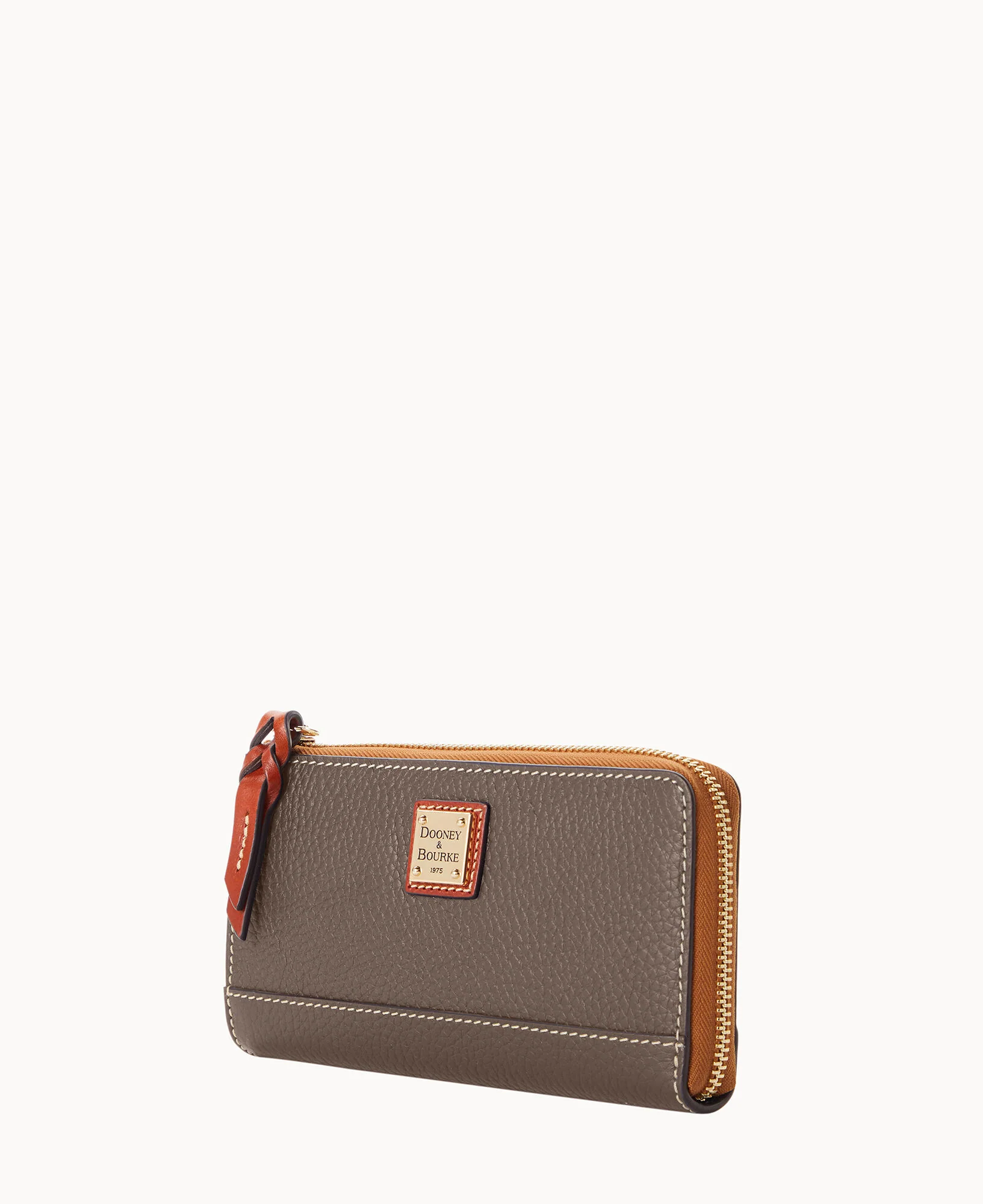 Pebble Grain Folded Zip Wristlet - Image 41