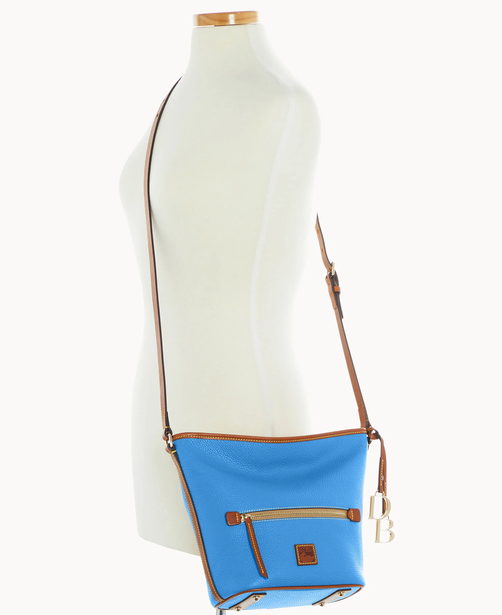 Pebble Grain Zip Sac - Image 80