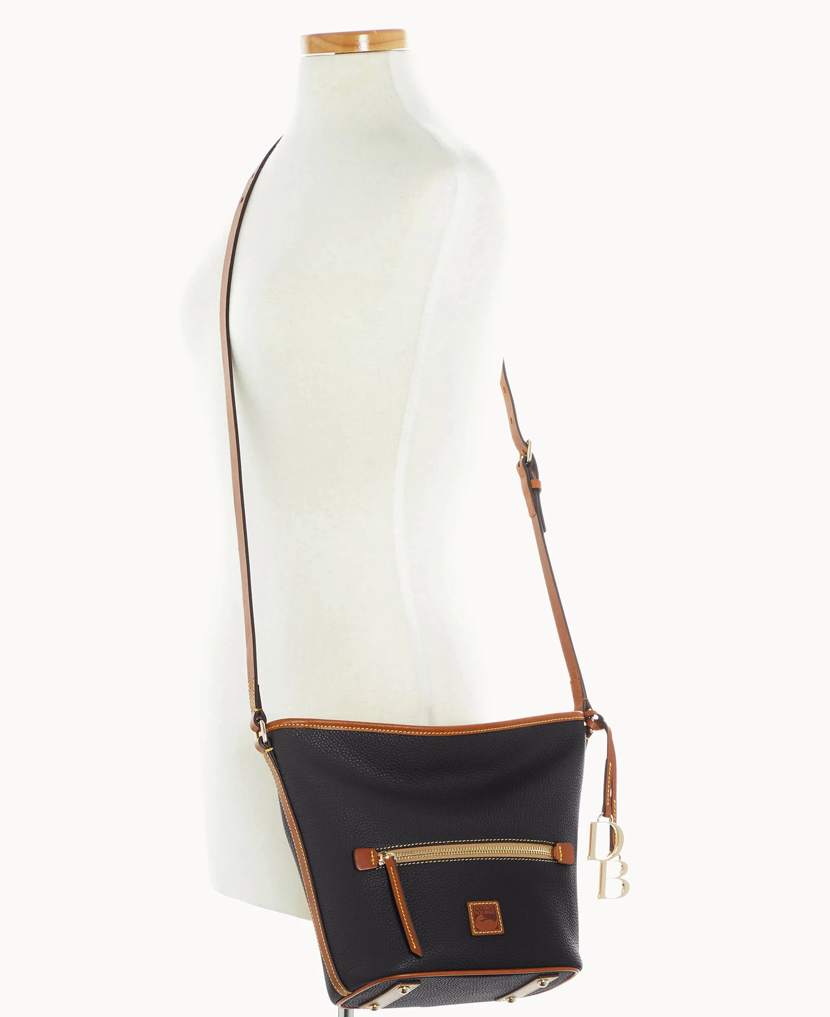 Pebble Grain Zip Sac - Image 92