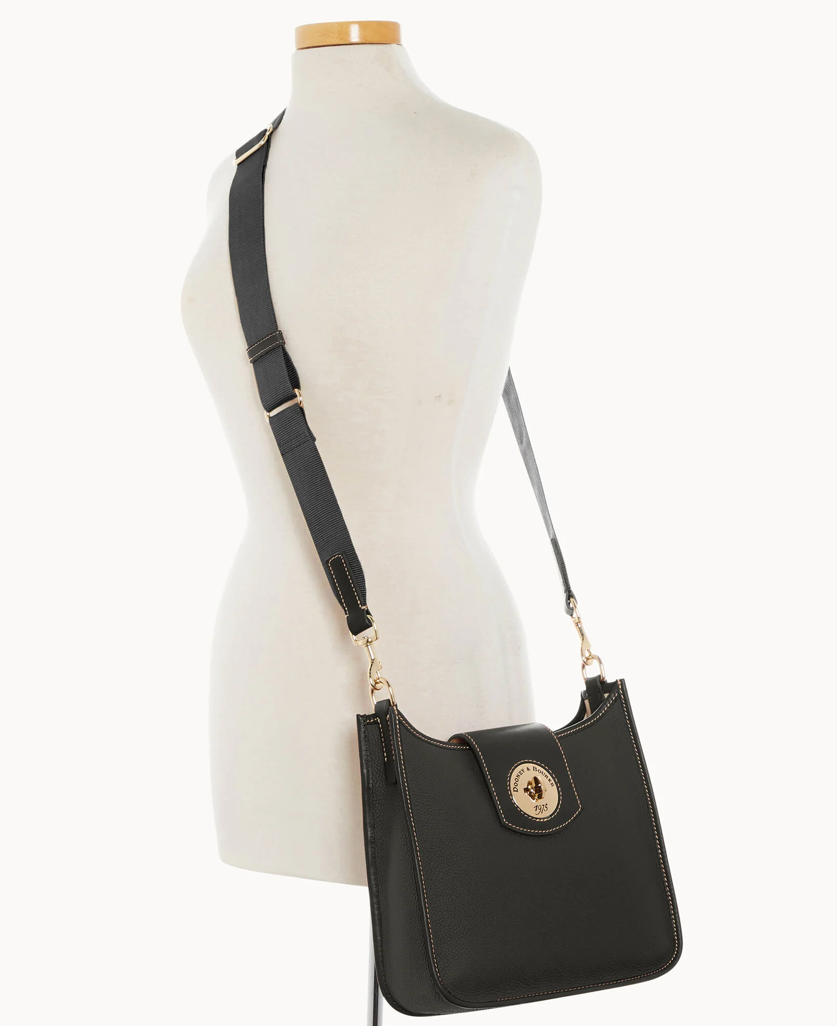 Pebble Turnlock Messenger 28 - Image 10