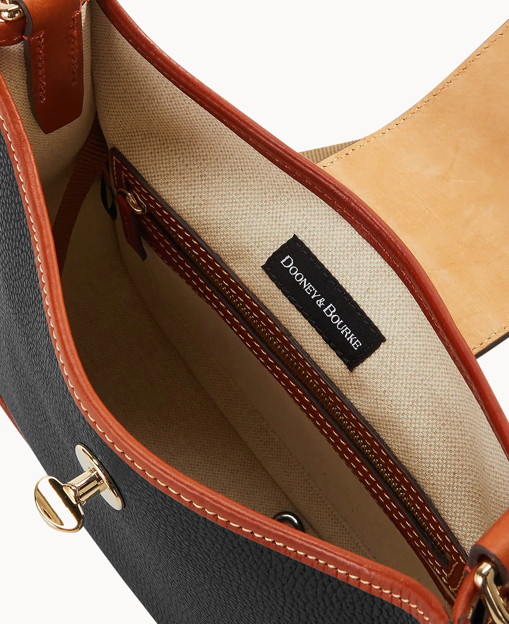 Pebble Turnlock Messenger 28 - Image 13