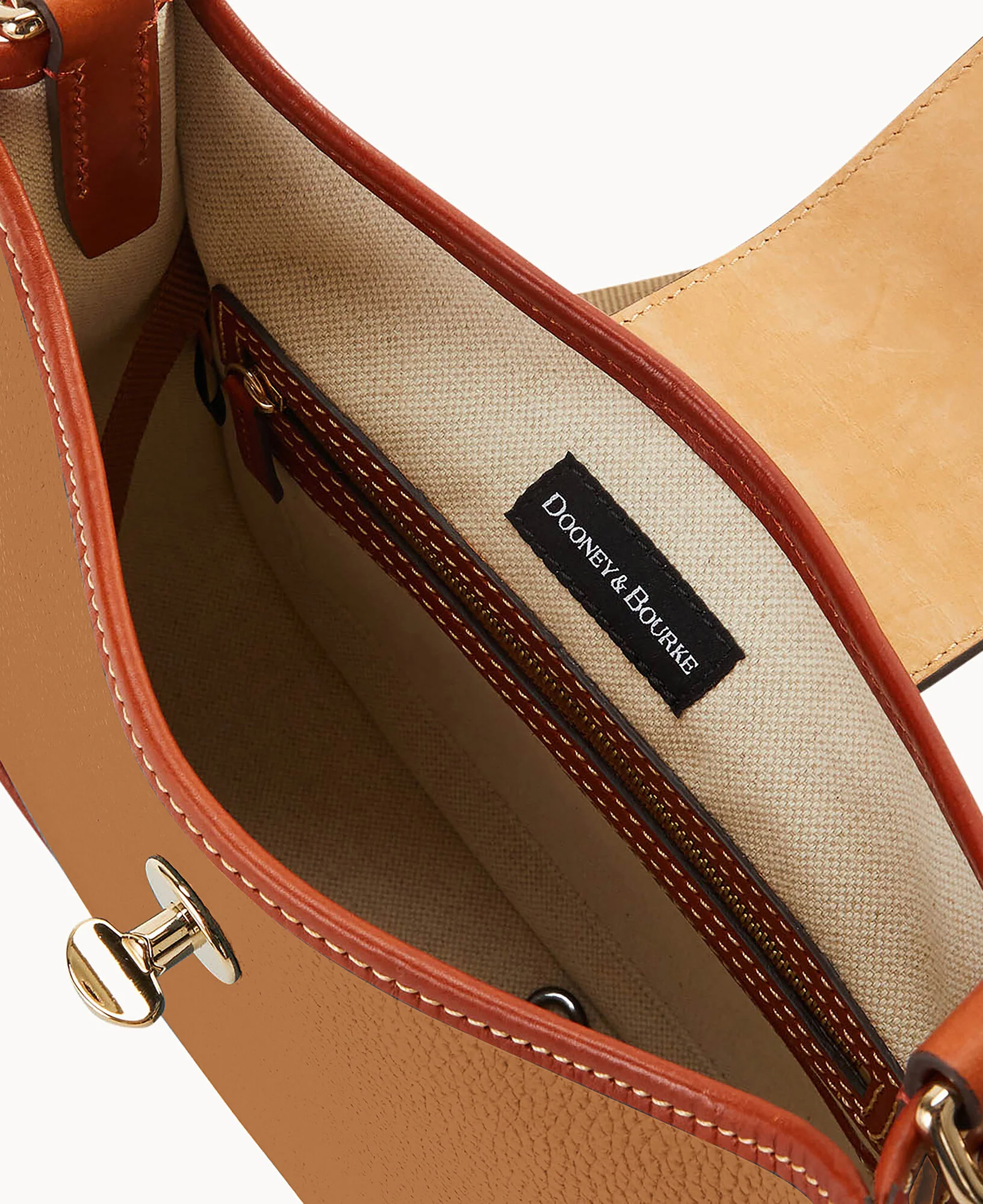 Pebble Turnlock Messenger 28 - Image 23