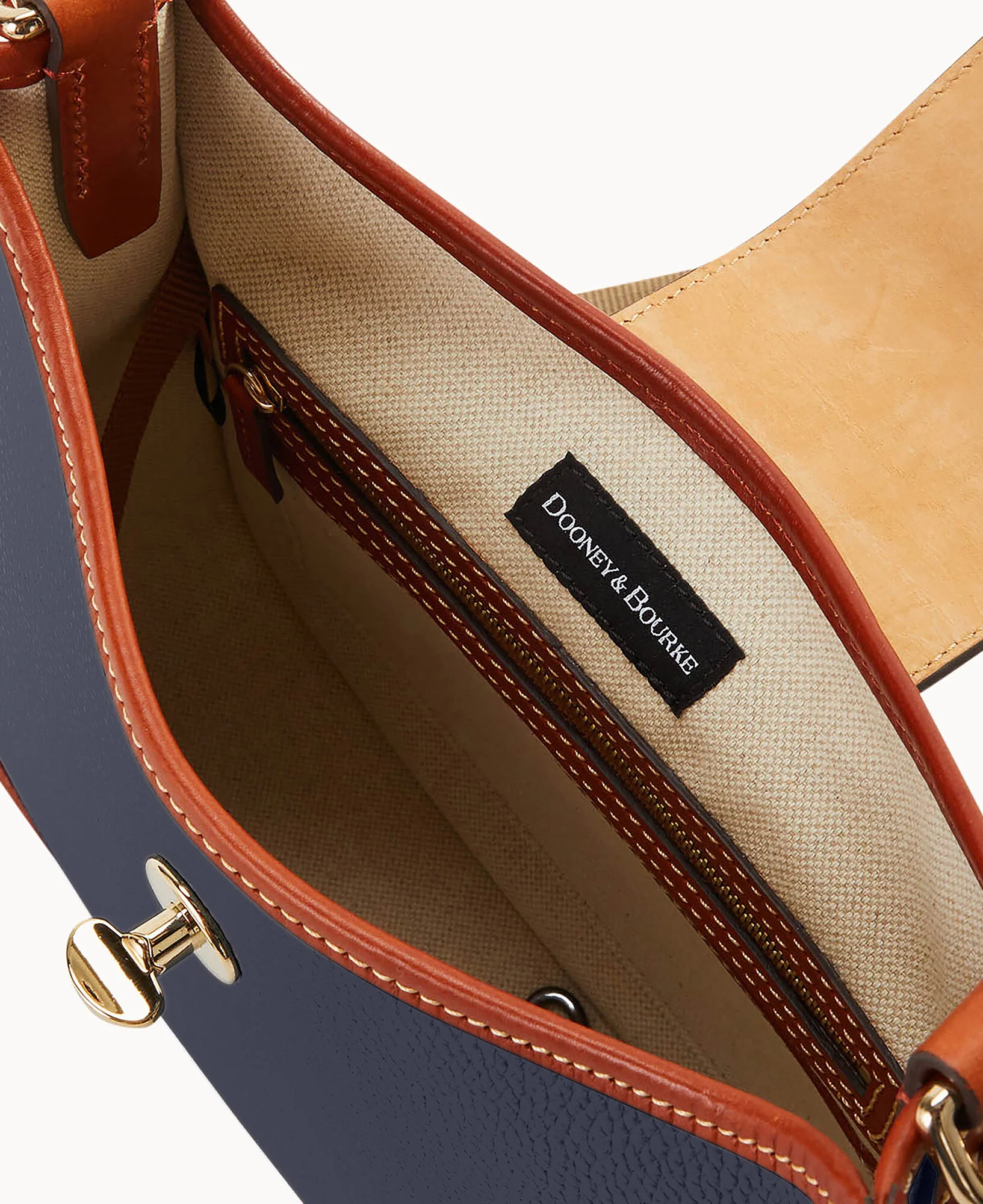 Pebble Turnlock Messenger 28 - Image 28