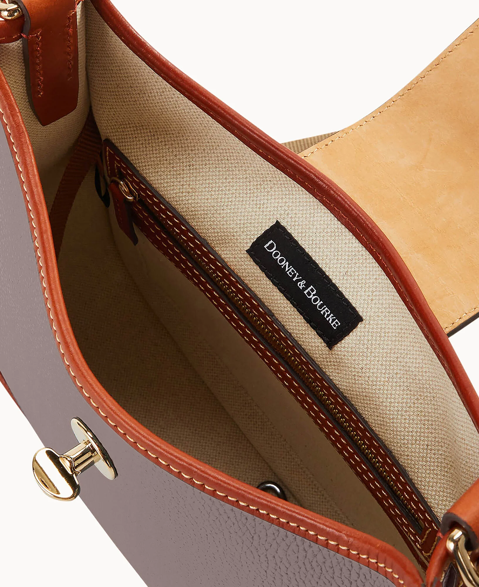 Pebble Turnlock Messenger 28 - Image 38