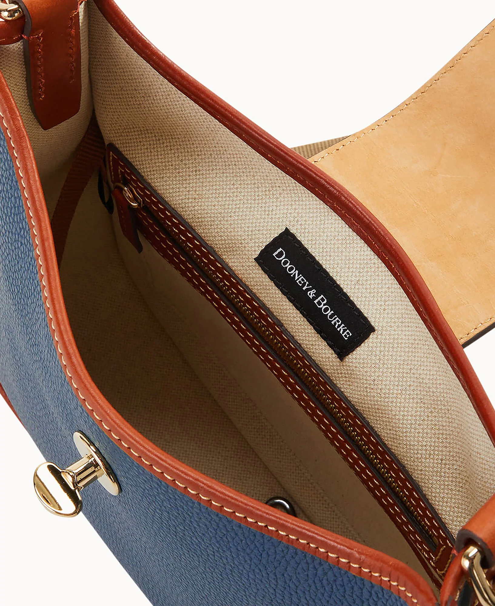 Pebble Turnlock Messenger 28 - Image 43