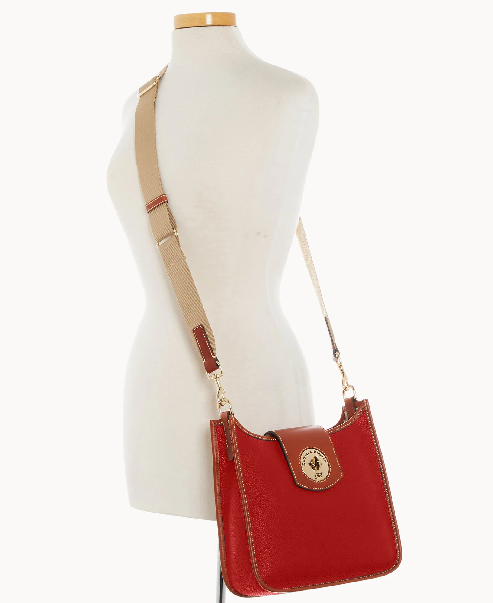 Pebble Turnlock Messenger 28 - Image 50